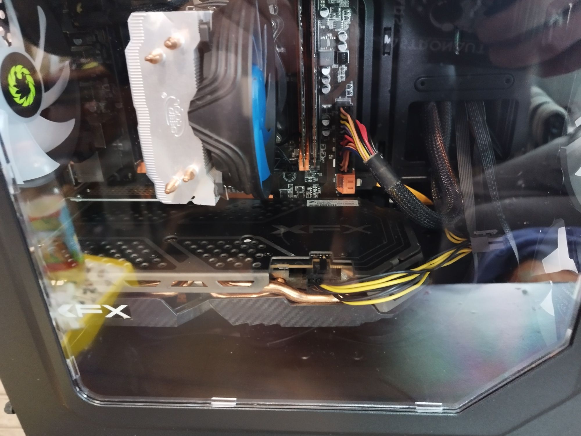 Продам системний блок E5-2660 v2+Ram 16gb+580 8Gb+SSD120+Hdd500+700w