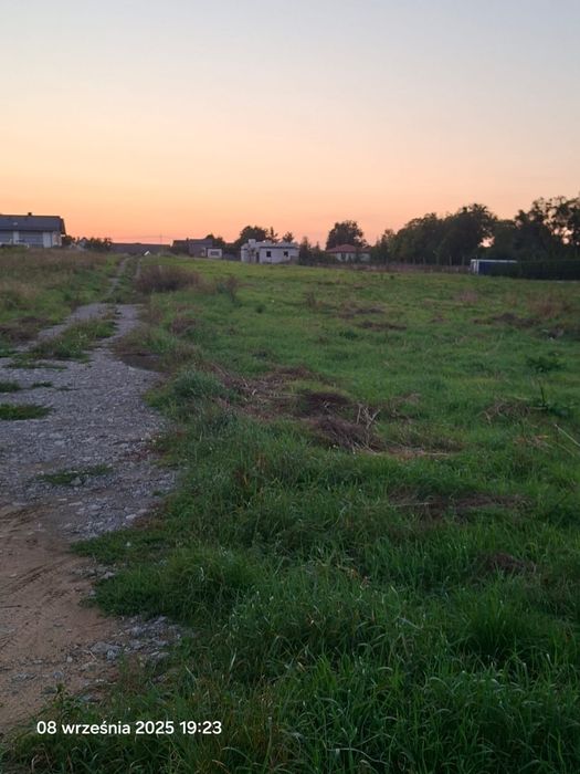 Działki uzbrojone z w-z w Gołębiewie Wielkim różne wielkości działek