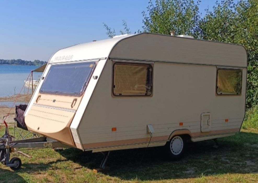 Sprzedam przyczepę kempingową