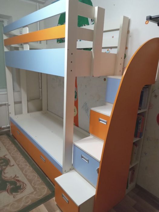 Ліжко дитяче  двоярусне