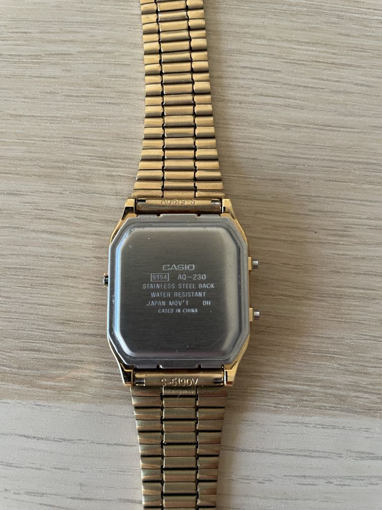 Casio AQ-230 cały złoty