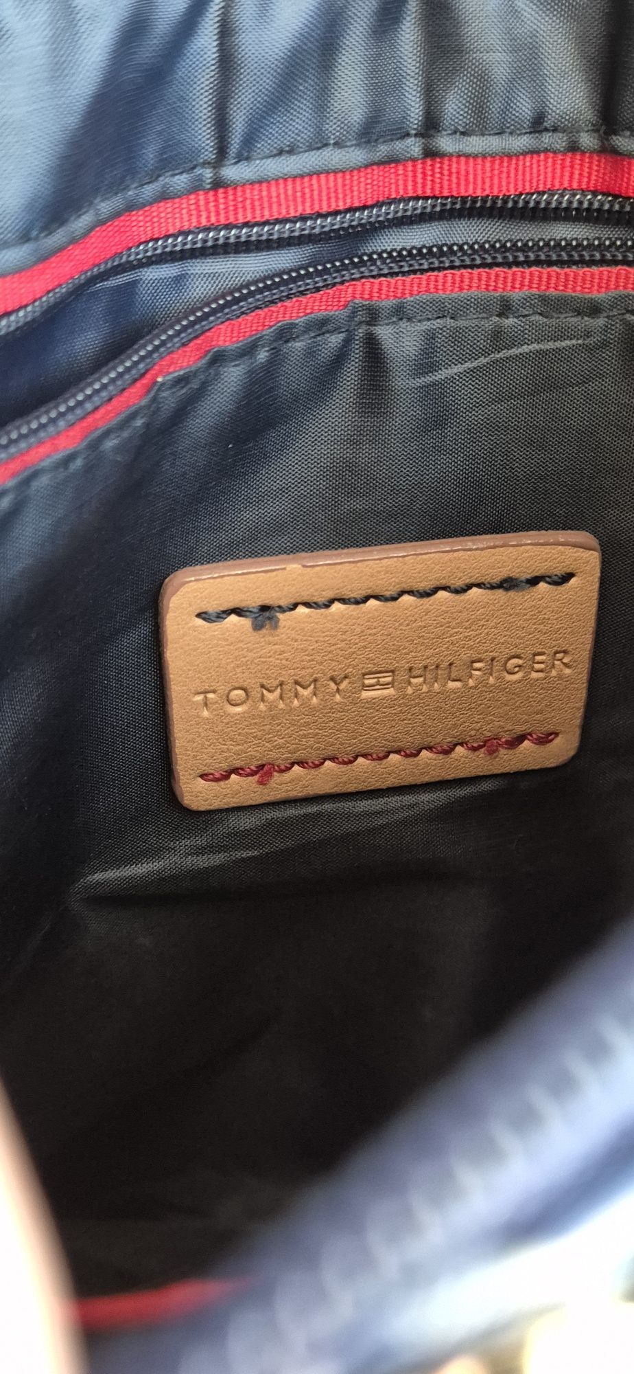 Torebka listonoszka Tommy Hilfiger