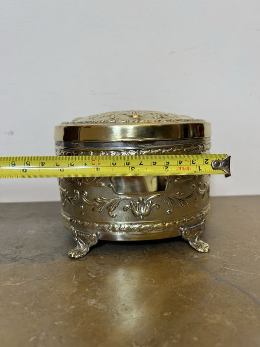 caixa de chá latao.antiga