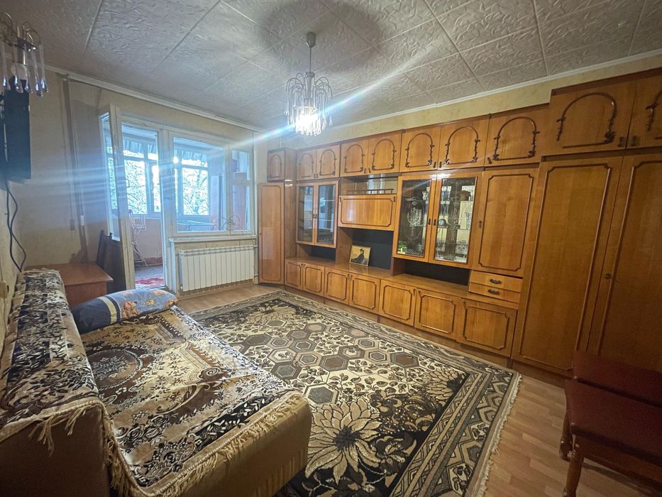 Продаж будинку + земельна ділянка в м. Снятині