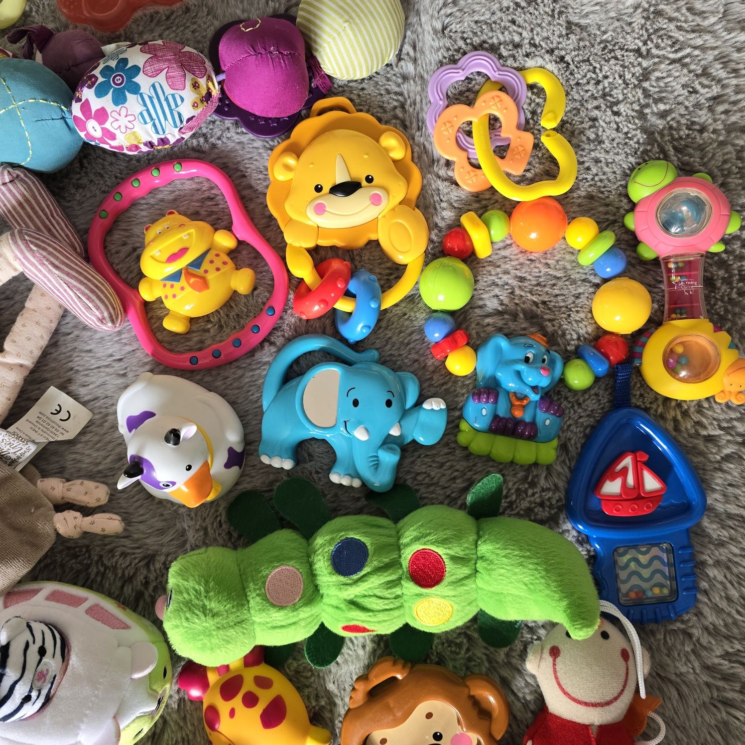 33 zabawki dla niemowląt