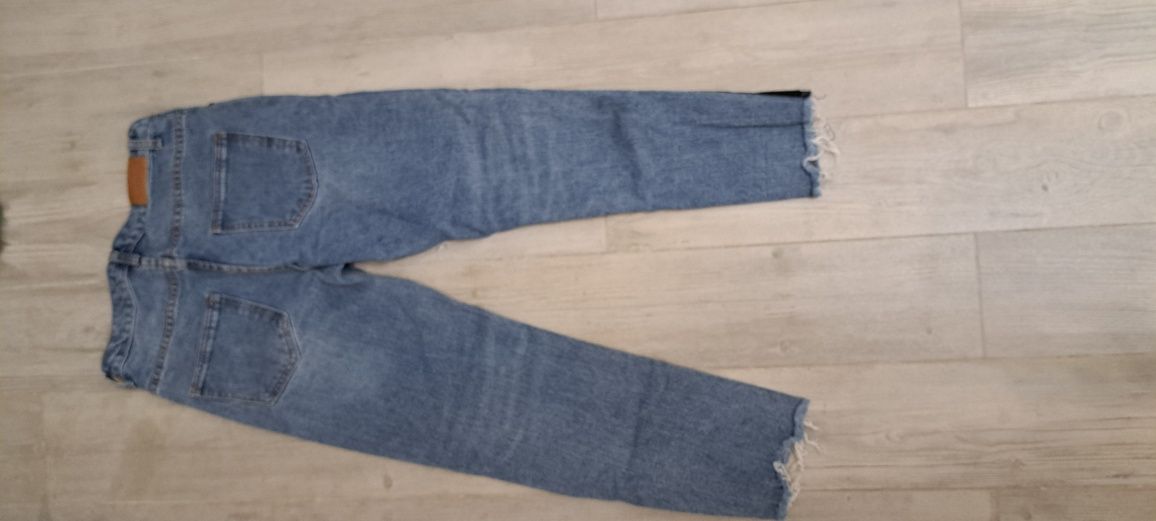 Жіночі джинси розмір 27