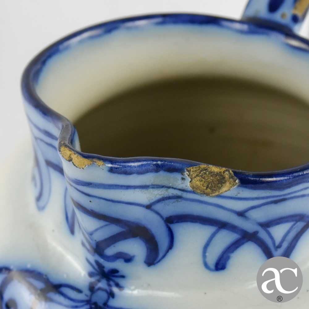 Jarro em Faiança Battistini, com brasão de armas reais
