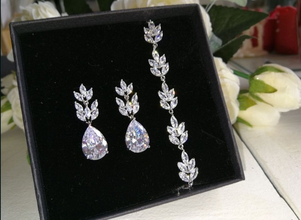 Nowy komplet biżuterii z cyrkoniami w srebrze