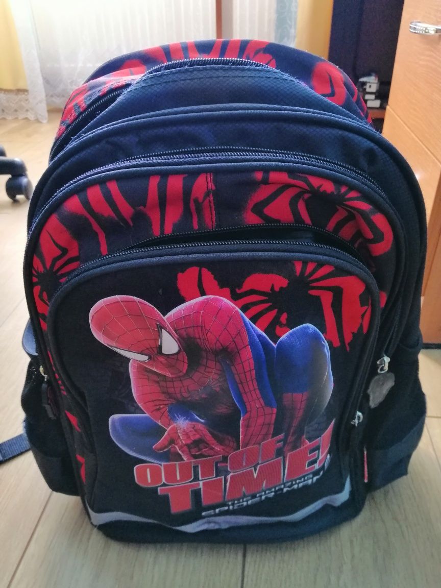 Шкільний дитячий рюкзак.