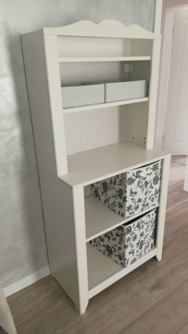 Regał Hensvik Ikea z przewijakiem