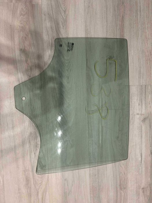 Części do opel astra K (elementy z drzwi)