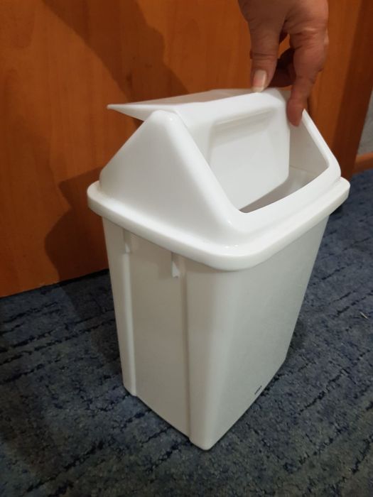 Контейнер для сміття