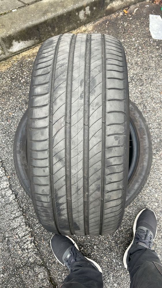 Pneus michelin 225/45/18