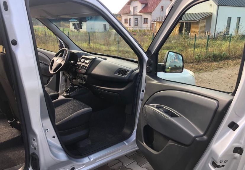 Fiat Doblo 2012 дизель 1.6 Multijet