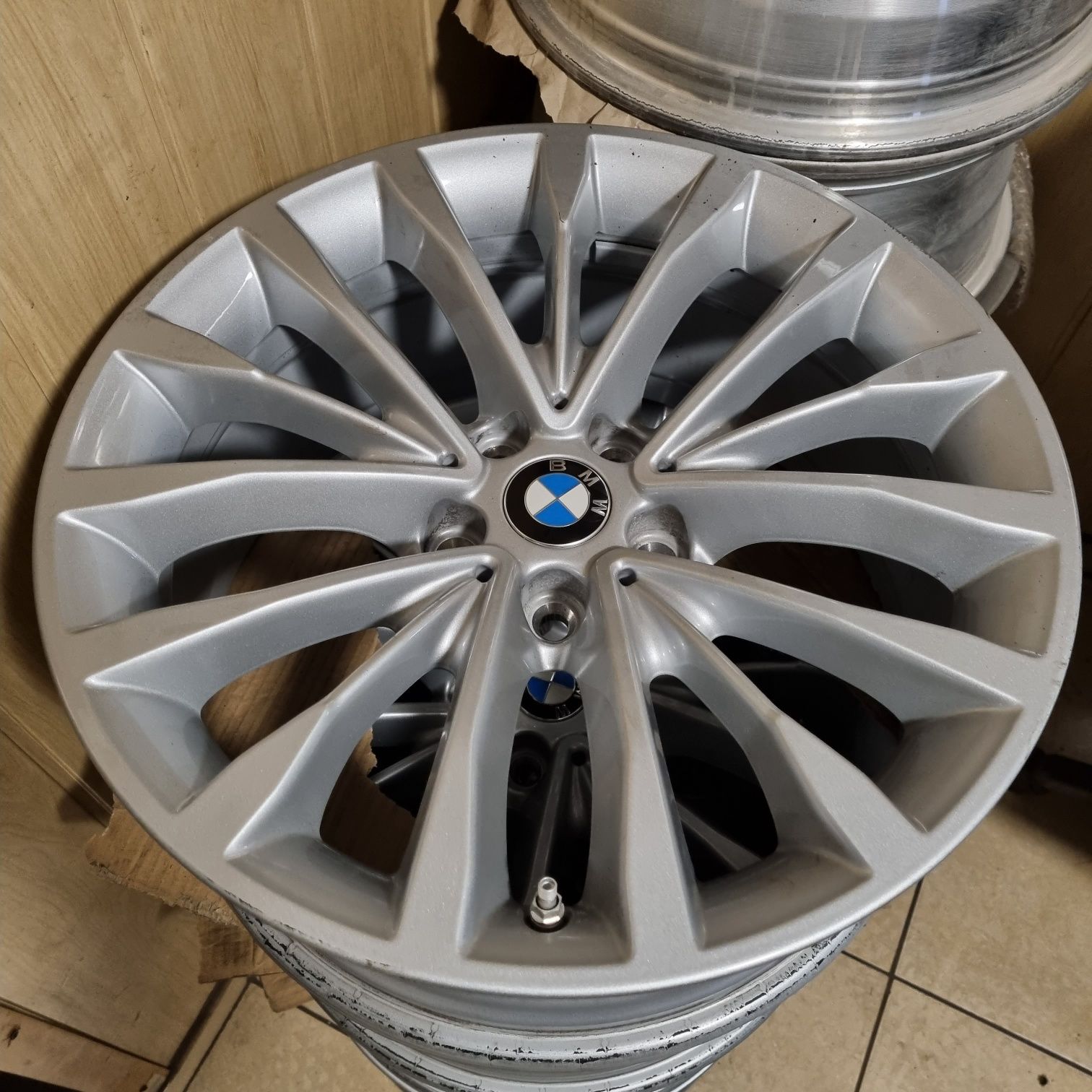 Kpl felg aluminiowych BMW 3i 5 x3ix5 18cali rozstaw 5x112