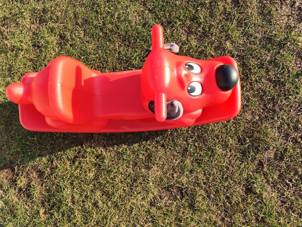 Bujak huśtawka piesek czerwony little tikes