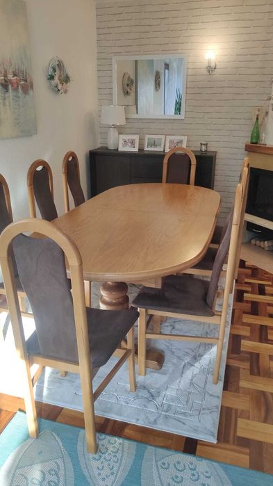 Stół dębowy, rozkładany, 8 krzeseł