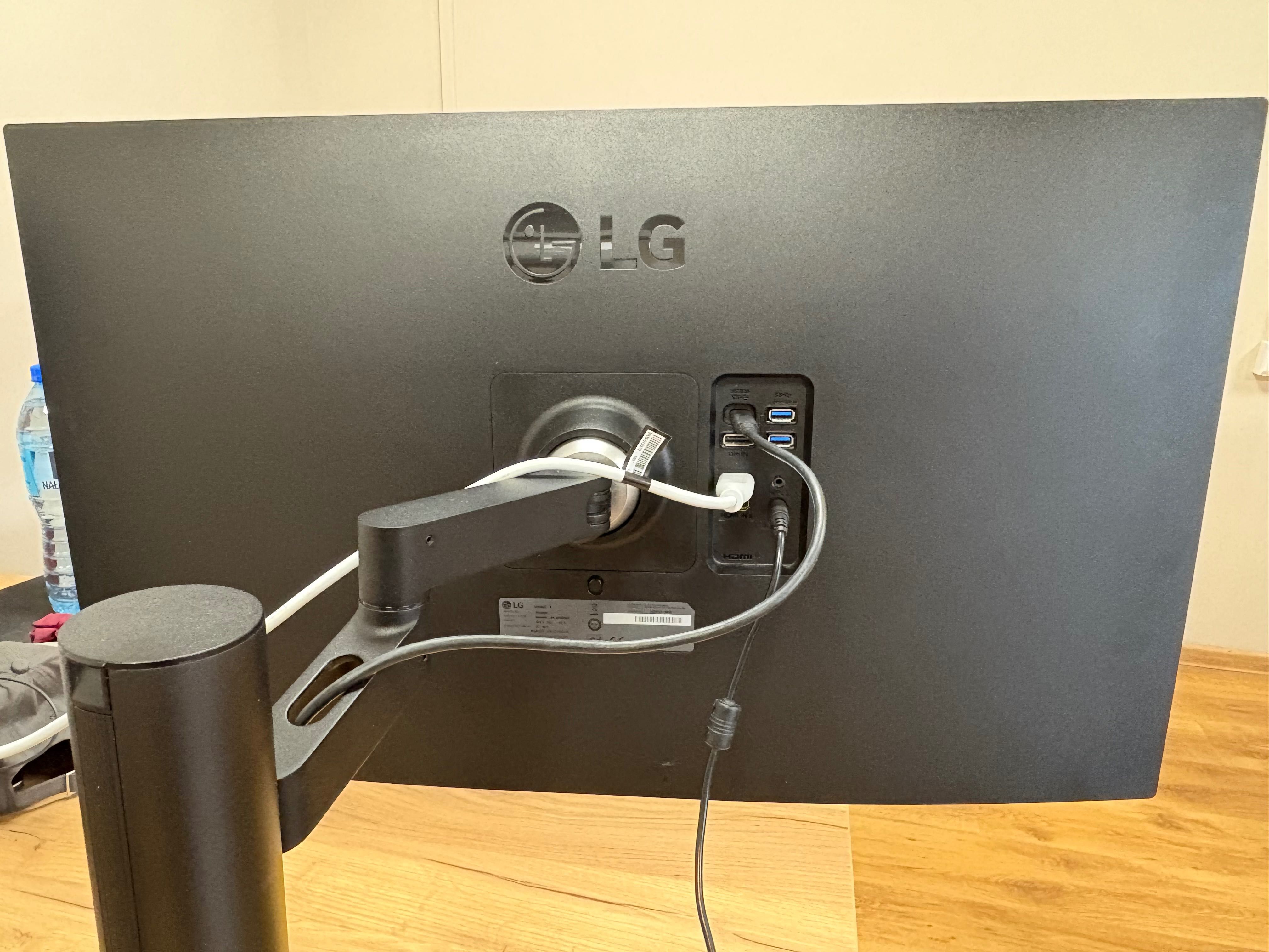 LG UltraFine Display Ergo 32UN880P-B