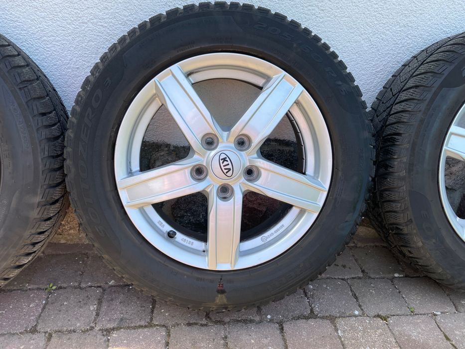 Koła felgi Kia Hyundai 5x114,3 zima 205/60/16