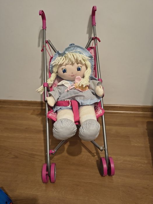 Wózek parasolka z lalką