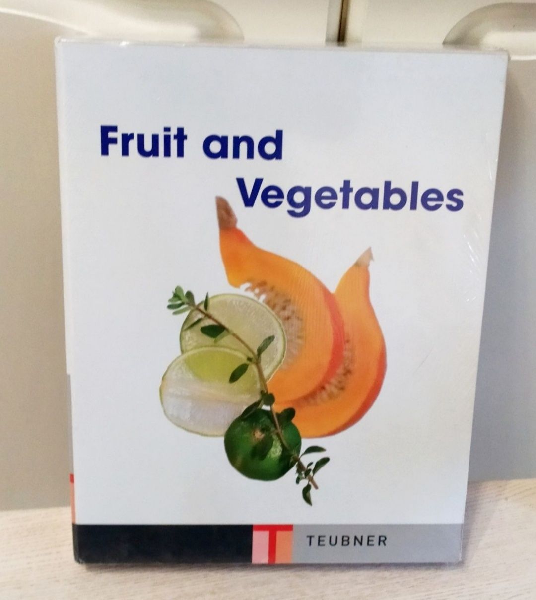 В плёнке! Teubner Fruit and Vegetables English book Тойбнер TOEFL