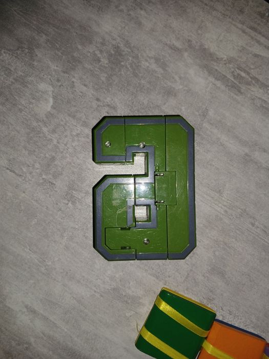 Трансформер цифра 9