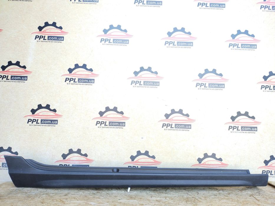 Volvo V40 Cross Country 2012-2016 Накладка порога правая 31290542