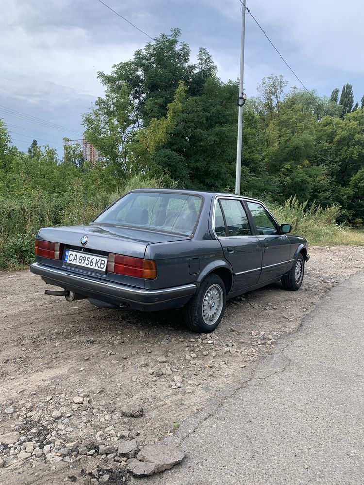 Продам BMW e30, 318i 1986
