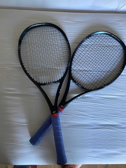 YONEX EZONE 98 Aqua Night Black 305G G4