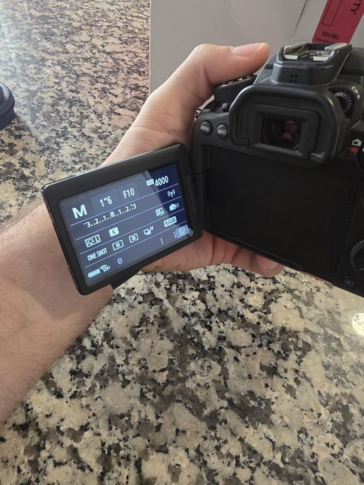 Canon 90D + 18-55mm 3.5-5.6 IS STM