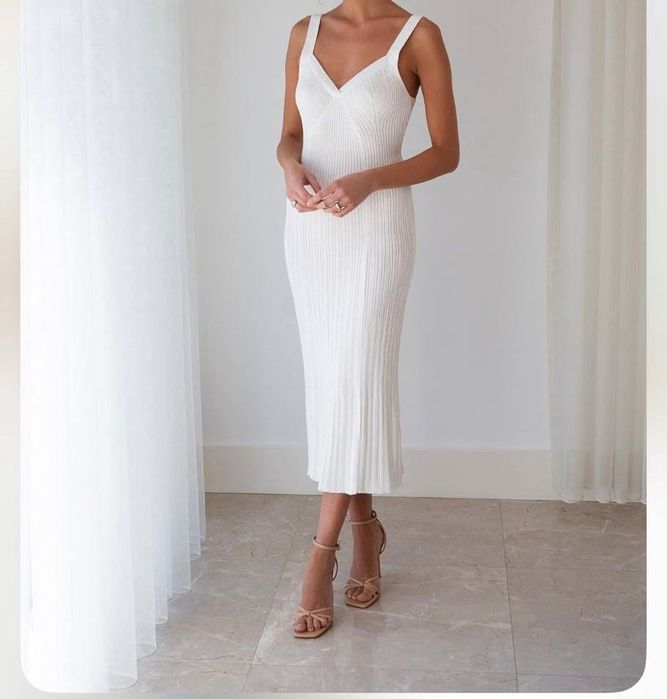 Плаття міді фактурне колір молоко