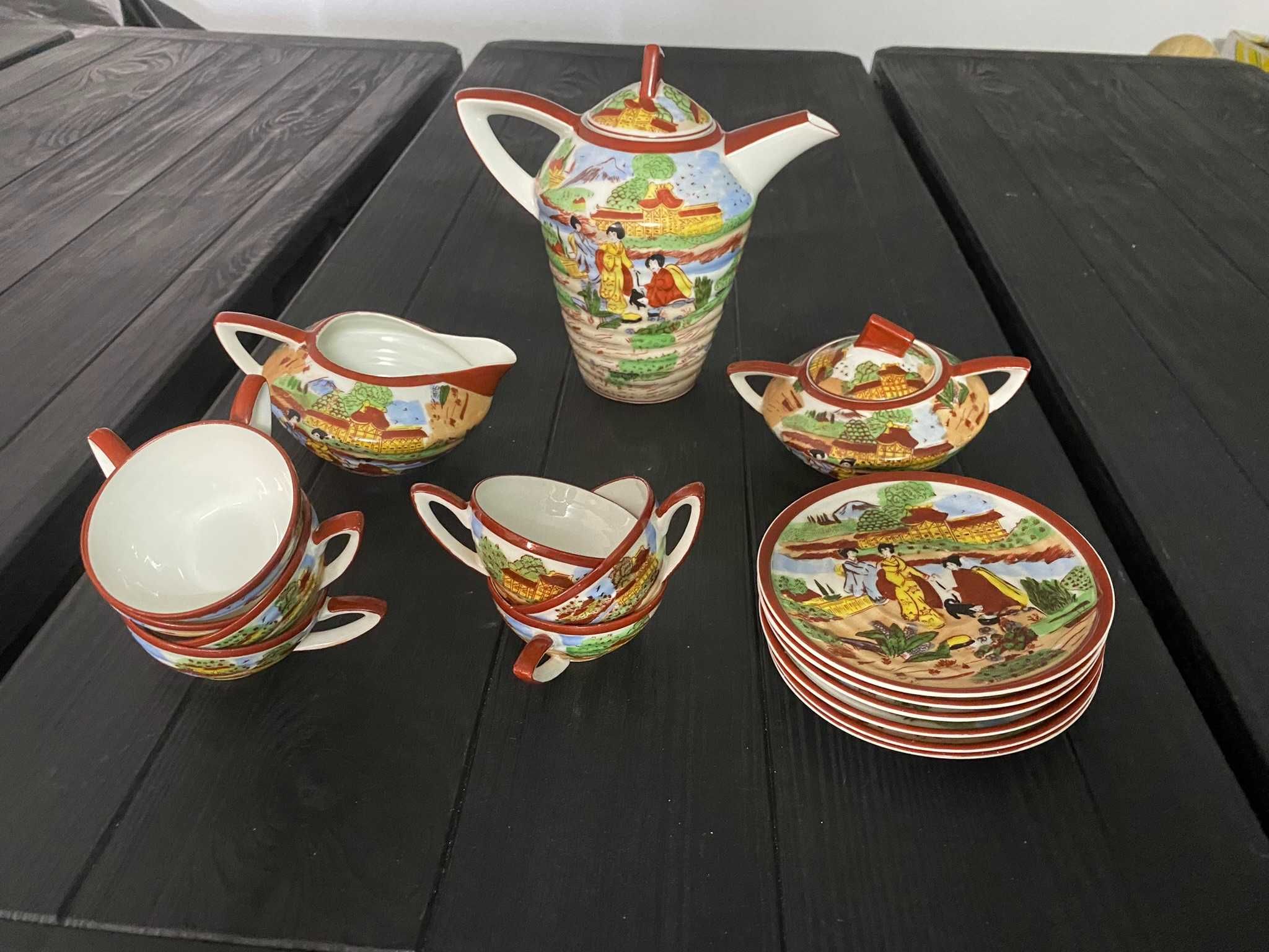 Serviço chá/café Coimbra Portugal, estilo oriental e antigo