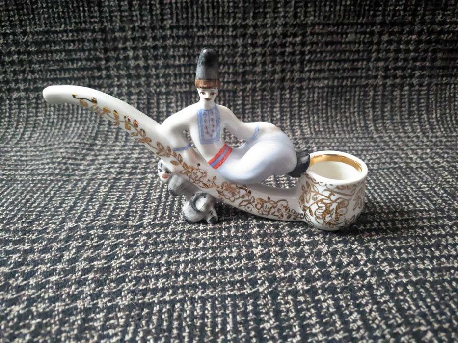 Статуэтка трубка Вакула и чёрт