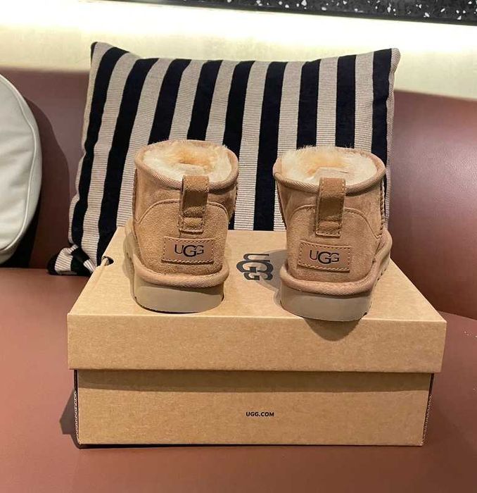 Botki UGG Classic Ultra Mini cienkie dno R. 36