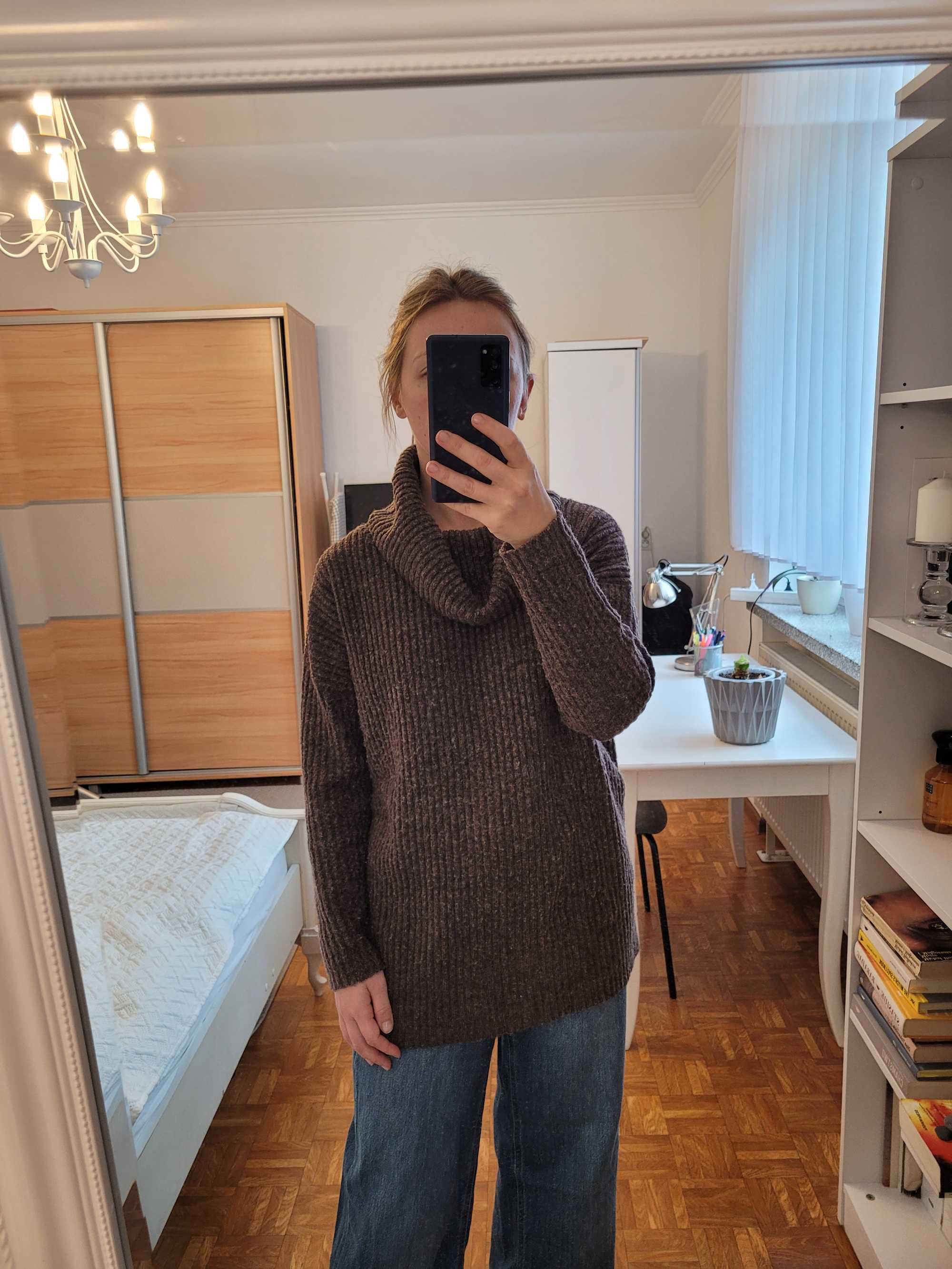 Sweter oversize z golfem