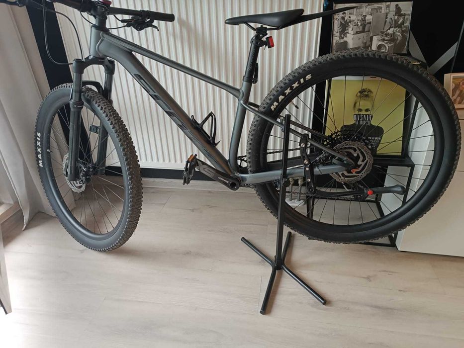 Rower Scott Scale 970 Grey