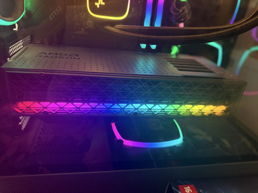 AMD Saphire RX 9070 XT Nitro+