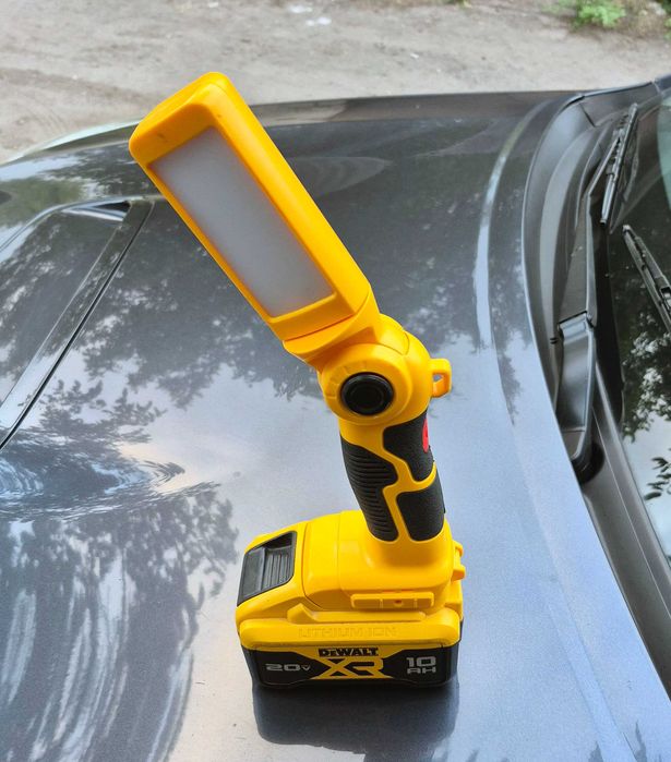 светильник для DEWALT