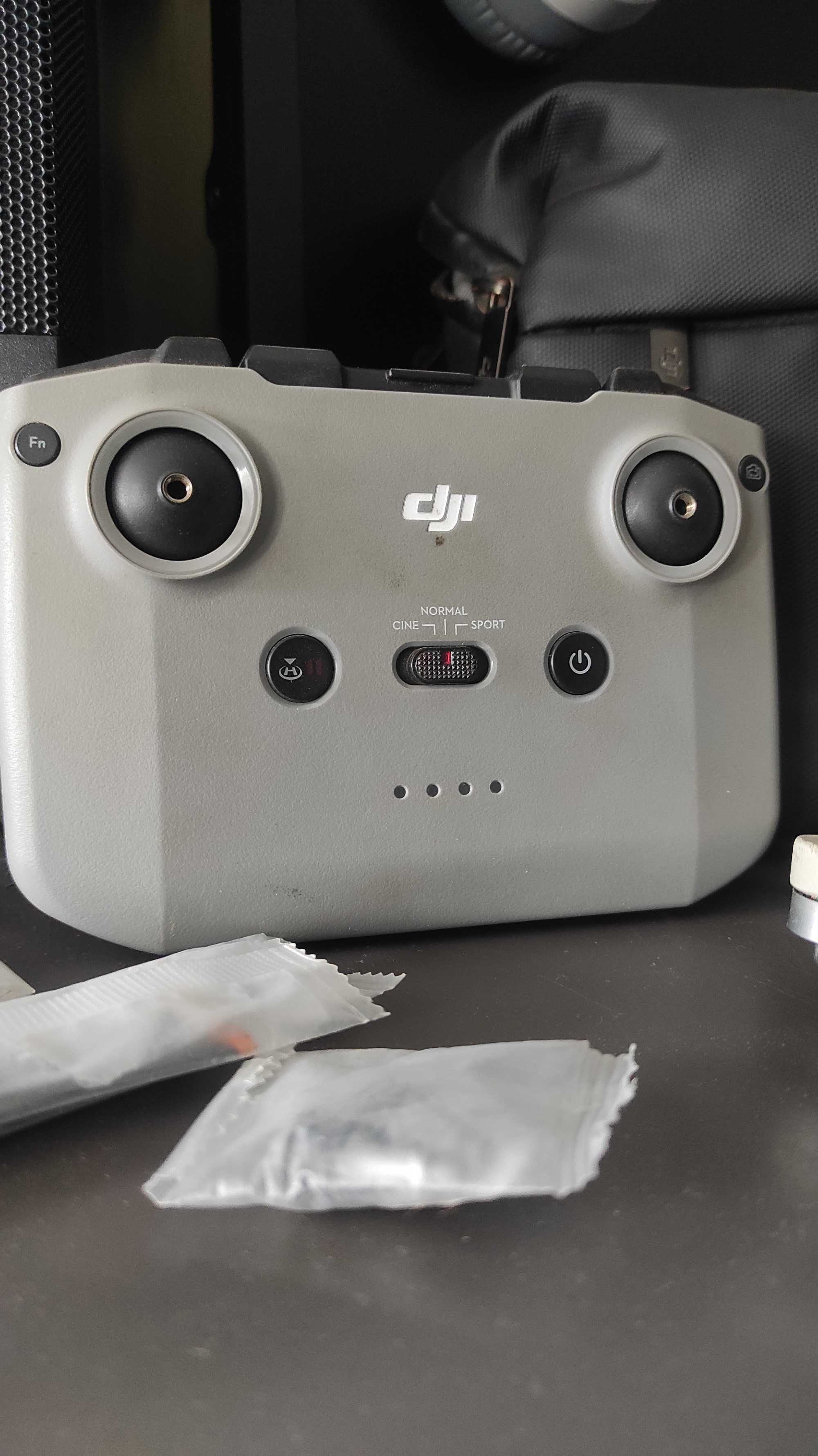 Dron DJI mini 2 Fly More Combo