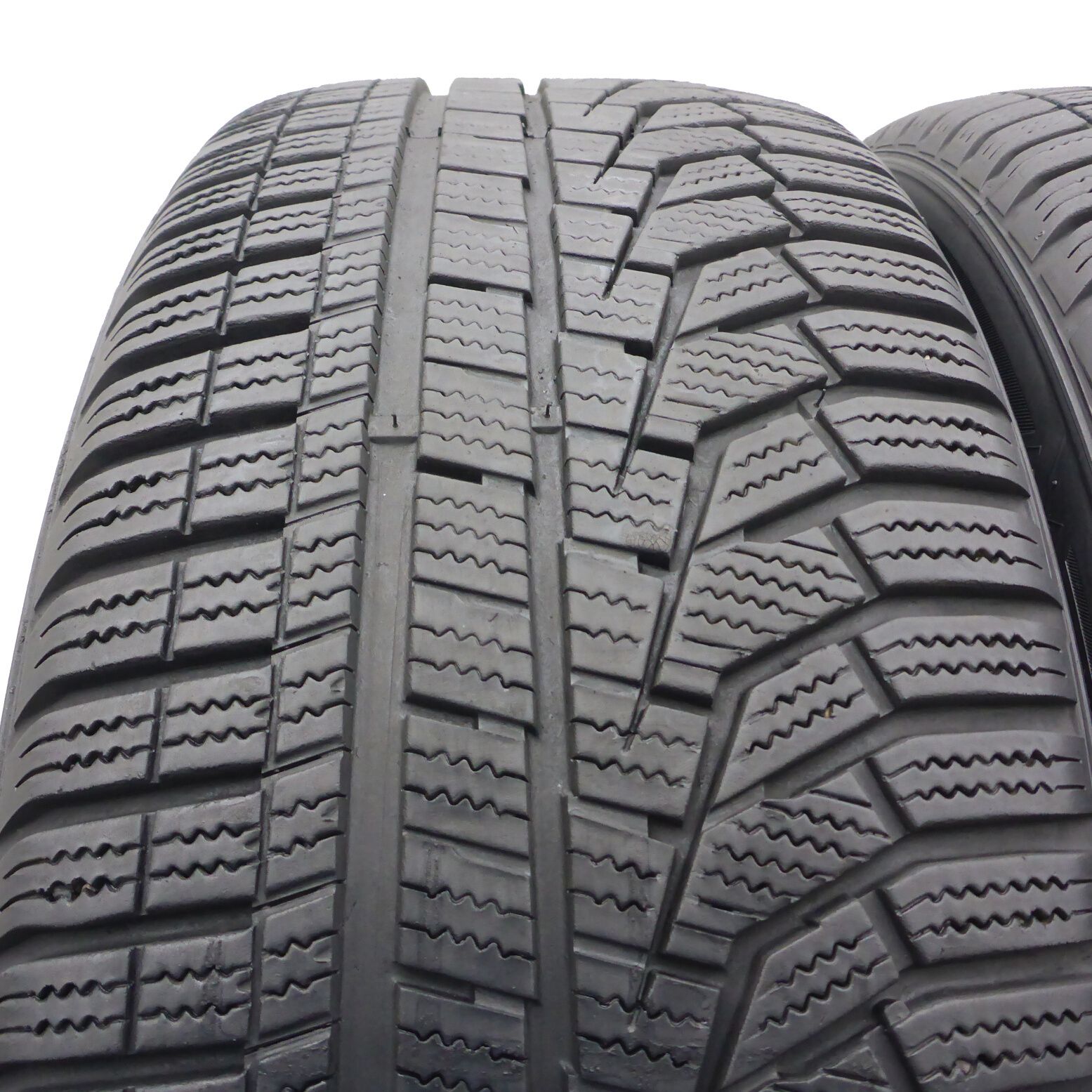 Opony 215/55/16 Hankook 215/55R16 93H Cept W320 Zimowe 2020 6-6,2mm