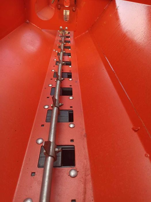 Siewnik zbożowy bezorkowy z podsiewaczem nawozu 2.5m.Tume