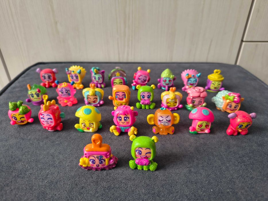 Moji pops figurki brokatowe rzadkie .