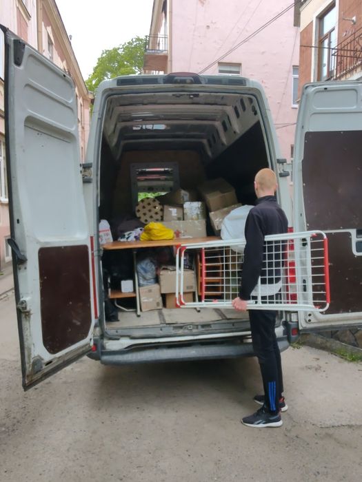 Вантажне таксі до 2-х тон / вантажники / грущики  iveco35 s