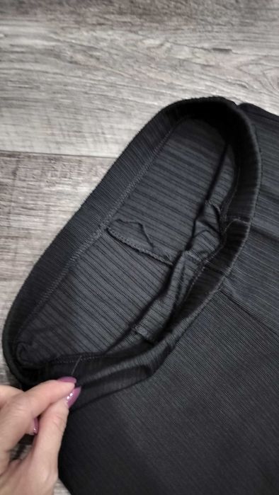 Штани-кльош із розрізами спереду