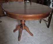 Mesa extensível de madeira