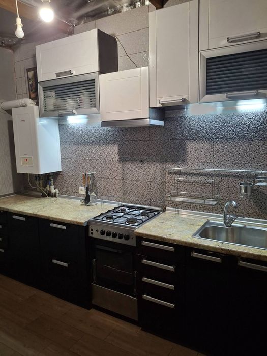 Сдам СЕМЬЕ полдома, ХТЗ, за храмов св.Александра