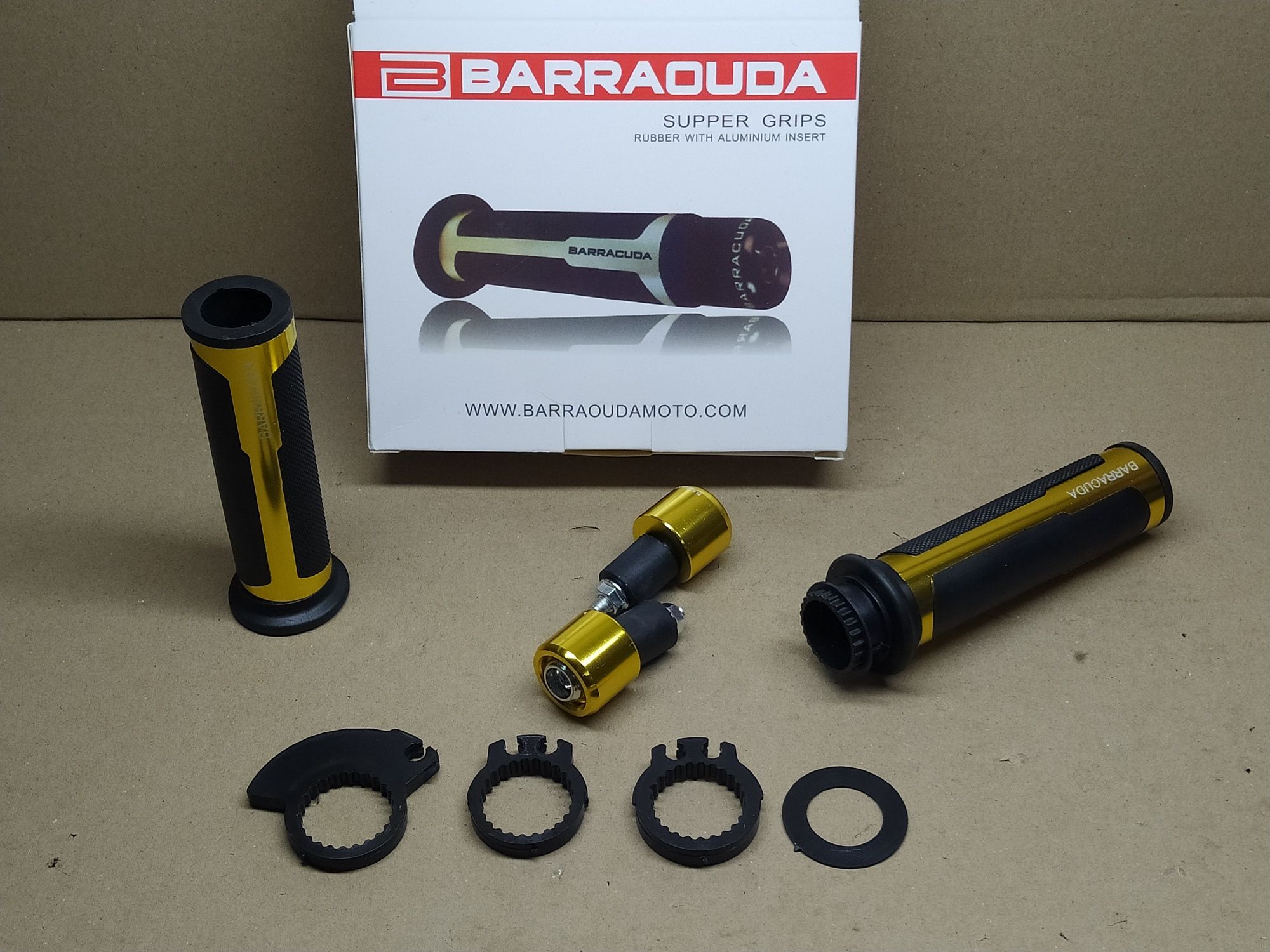 Ручки руля мото "BARRACUDA" (грипсы +отбойники) универсальные