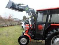 Ładowacz czołowy firmy Agrosped model V-700 Euroramka Zetor MF Ursus