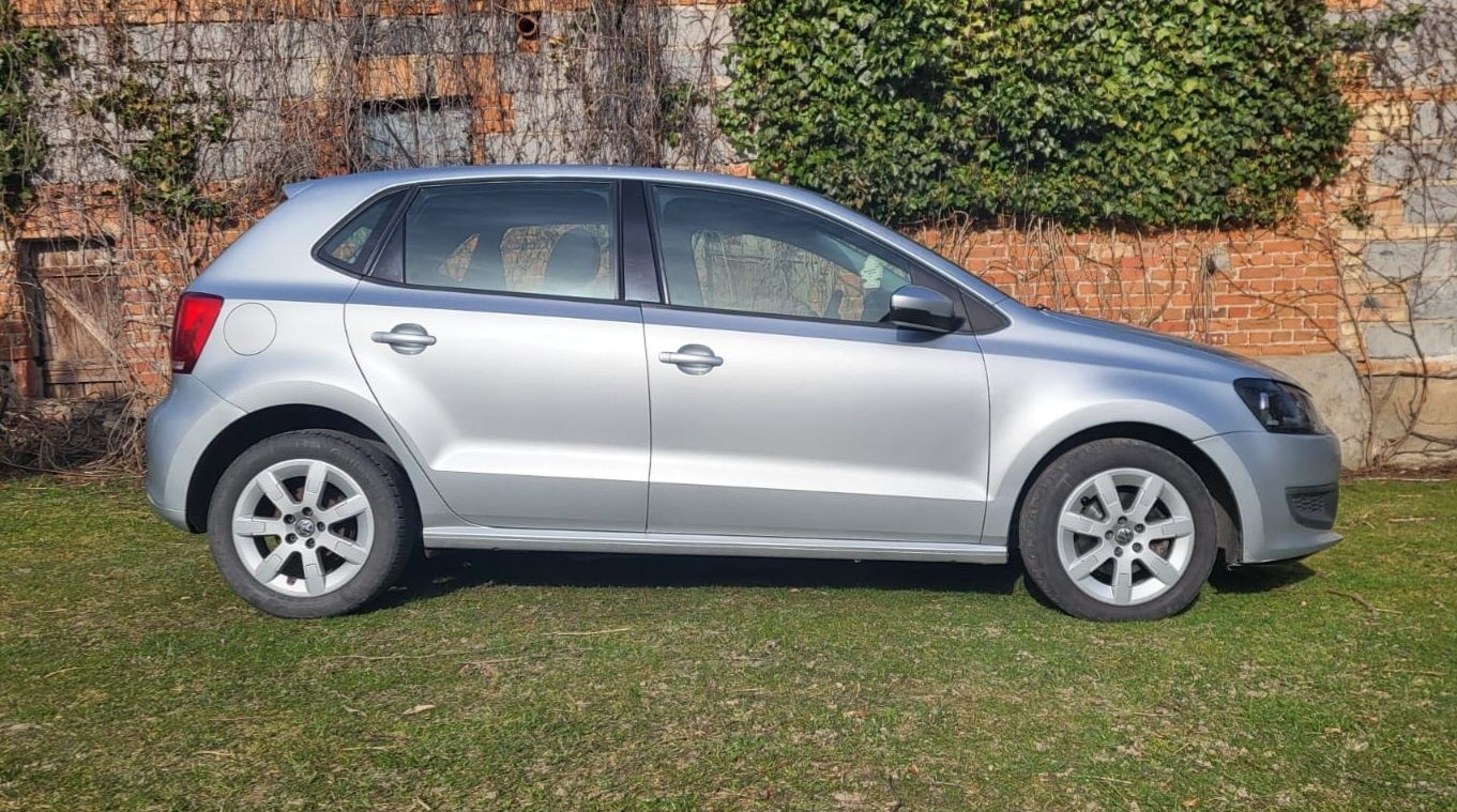 Vw Polo zadbany, 2 komplety kół