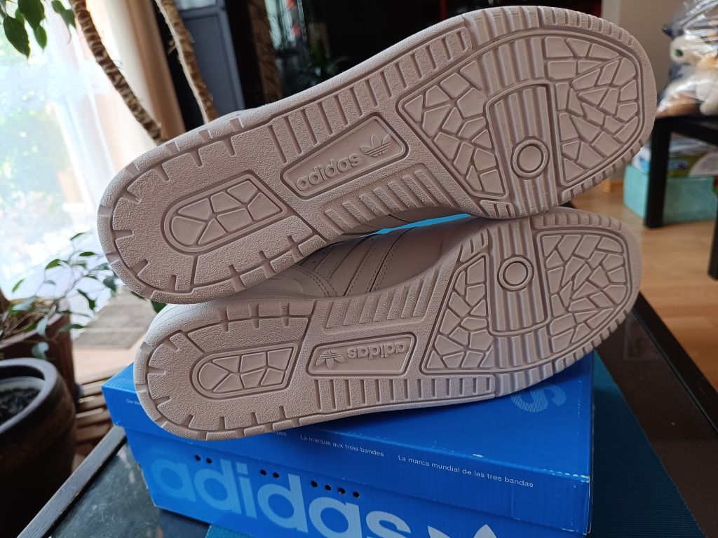 Buty adidas r.44 rivarly MID Snickers
